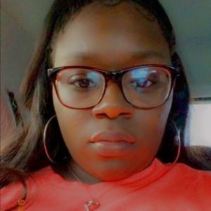 Meet your Posher, Markesia